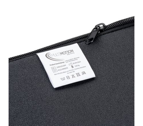 MultiMotion Orthopedisch zitkussen met stuituitsparing (ingezoomd op het label)