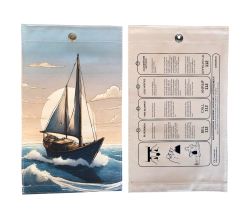 MultiMotion blusdeken - Zeilboot print (voor en achterzijde van de hoes)