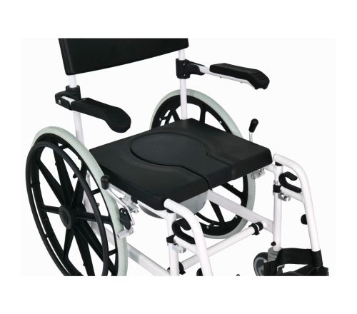 MultiMotion Douche-/toiletstoel met 24" wielen (ingezoomd op de zitting met het gat opgevuld)