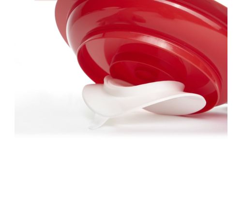 MultiMotion Bord met hoge rand en zuignap - Rood (ingezoomd op de zuignap aan de onderzijde)