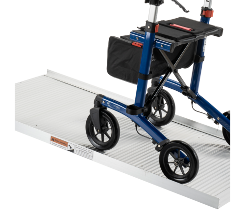 MultiMotion oprolbare oprijplaat aluminium - 152 cm (samen met een rollator afgebeeld)