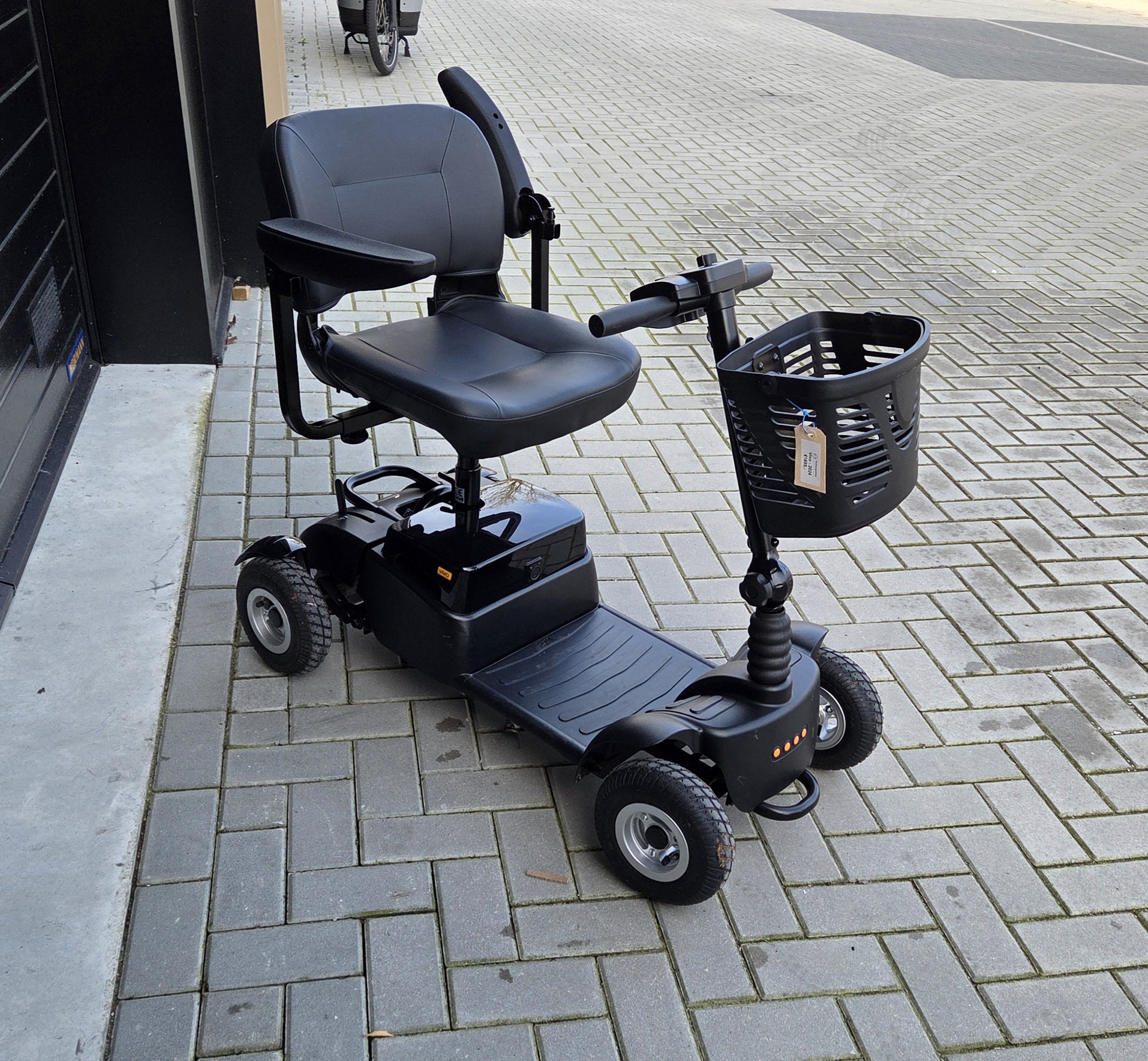 Life & Mobility Vivo - Demontabele Scootmobiel - 8 km/h - Zwart - Afbeelding 4