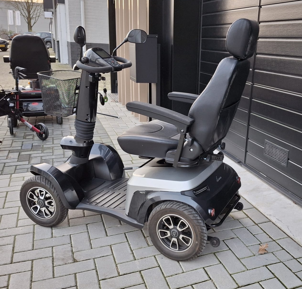 Scootmobiel Life & Mobility Presto - Grijs- 15km/u - Afbeelding 2